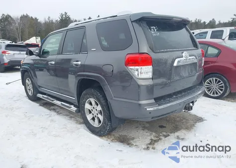 2013 Toyota 4Runner Sr5 z USA, uszkodzony, nr VIN JTEBU5JR0D5141131